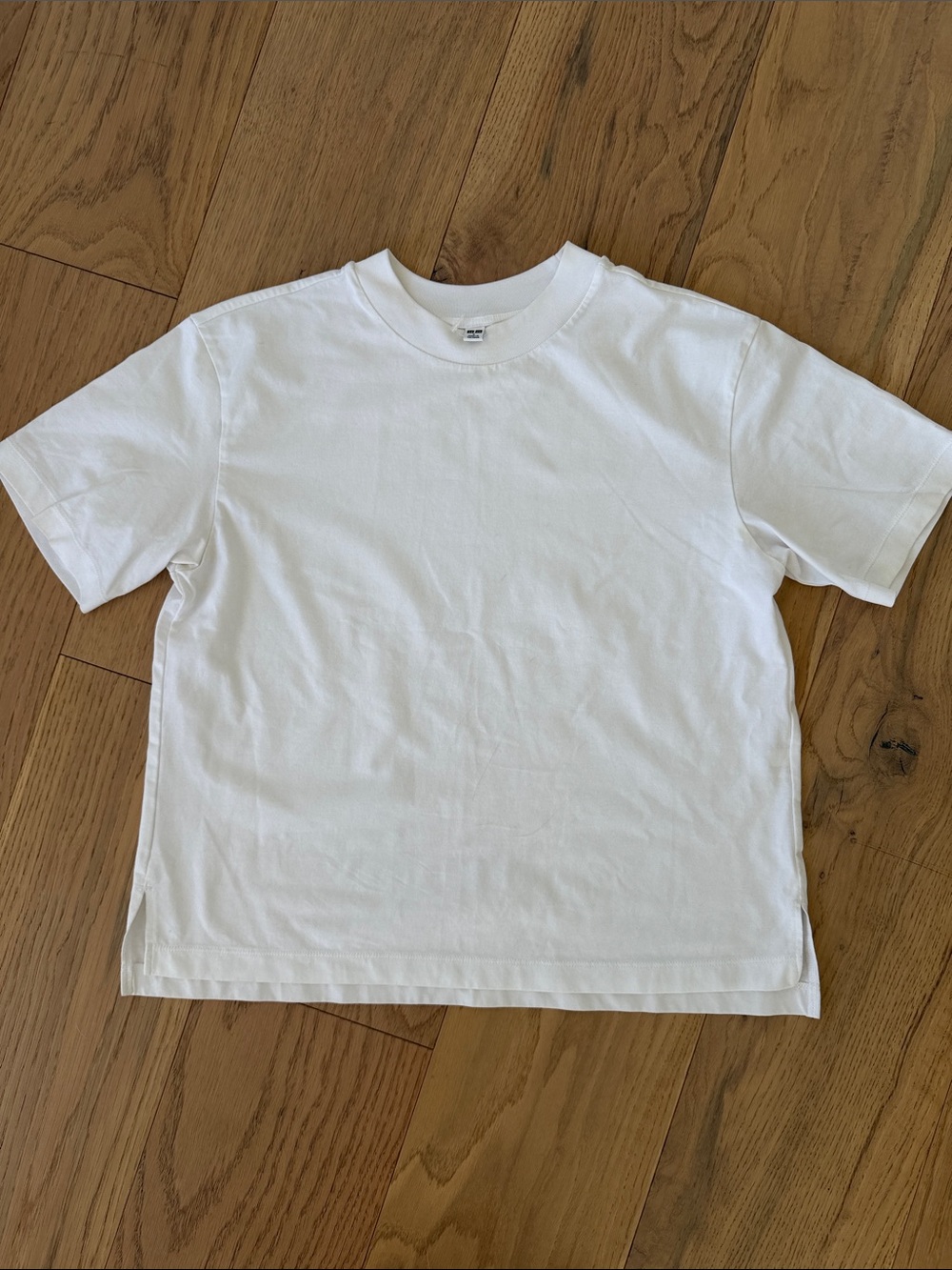 Uniqlo Woman’s Small White Short Sleeve Crew Tee